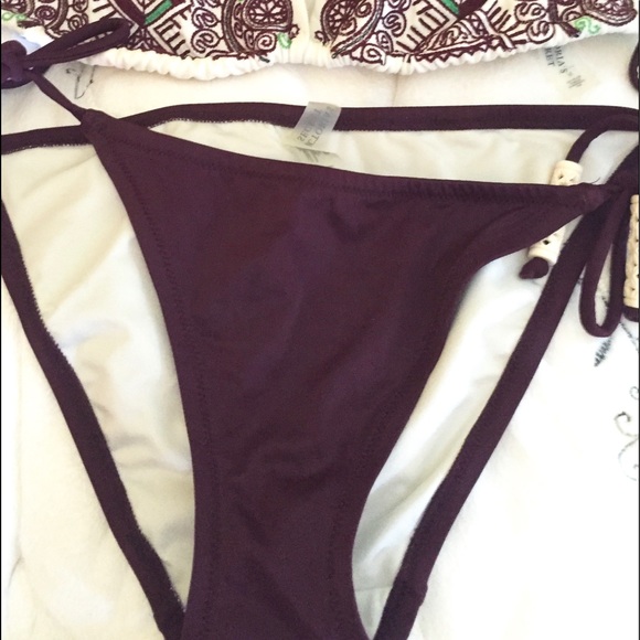 💞VICTORIA SECRET 2 PIECE SWIMSUIT - Picture 2 of 2